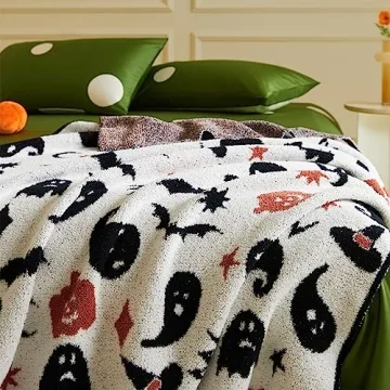 Fuzzy Halloween Throw Blanket for Cozy Celebrations