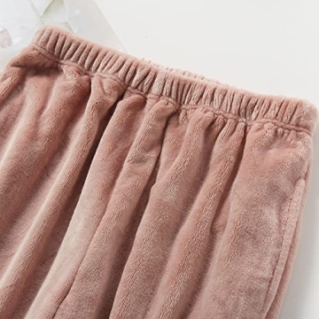 Cozy Winter Pajama Set for Women in Soft Fleece