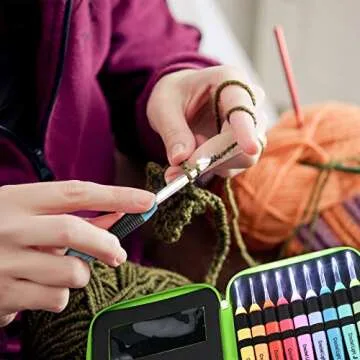 9 Pieces Lighted Crochet Hooks with Case LED Light Crochet Hooks Set Knitting Needles Craft Yarn Weaving Needles Comfortable Smooth Handle for Knitting, 2.5 mm-6.5 mm