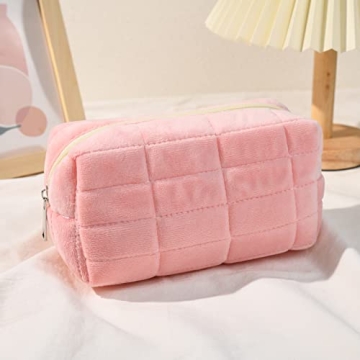 SOIDRAM Cute Plush Makeup Organizer for Women