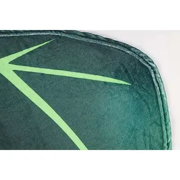 GOPQBBHYHA Soft Leaf Blanket Giant Shaped Flannel Blankets Decorative Leaves Design for Girls Boys Gift Type Suitable for Bed Couch and Sofa Outdoor Bedroom Size 85 X 61 Inch