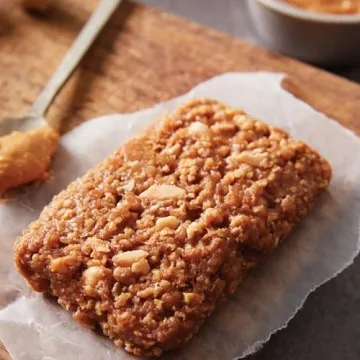 CLIF BAR Crunchy Peanut Butter Energy Bars - 12 Pack