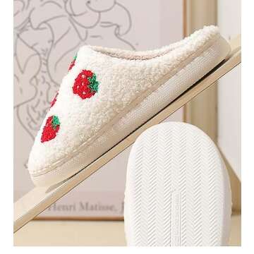 QSKPC Women's Men's Heart Heart Slippers Strawberry Cherry Mushroom Slippers Evil Eye Slippers Cartoon Animal Cat Slippers Memory Foam Cozy Plush Slippers Couple Indoor Household Slippers, Strawberry,