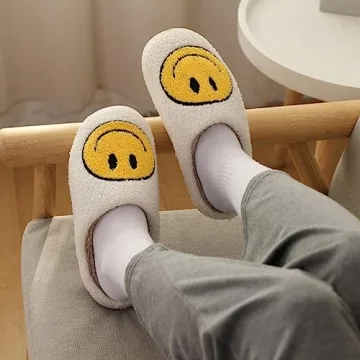 dubuto Smile Face Slippers for Kids - Plush and Cozy