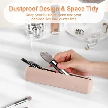 FERYES Travel Makeup Brush Holder, Magnetic Anti-fall Out Silicon Portable Cosmetic Face Brushes Holder, Soft and Sleek Makeup Tools Organizer for Travel-Khaki
