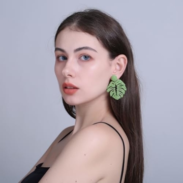 RUOFFETA Raffia Palm Leaf Earrings, Raffia Straw Wrapped Monstera Drop Dangle Earrings Summer Tropical Beach Jewelry(Dark Green)