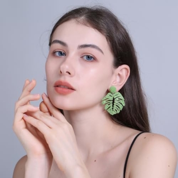 RUOFFETA Raffia Palm Leaf Earrings, Raffia Straw Wrapped Monstera Drop Dangle Earrings Summer Tropical Beach Jewelry(Dark Green)