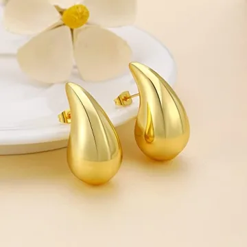 Gold Teardrop Earrings for Stylish Comfort and Elegance