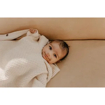 Jade&Kai Kids Hooded Towel - Soft, Stylish, Versatile