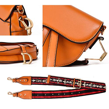 Cozyonme Retro Black Blanket - Soft Stylish Throw for All