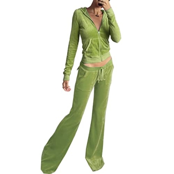 Stylish Women's Two Piece Velour Tracksuit Set with Heart Print Hoodie