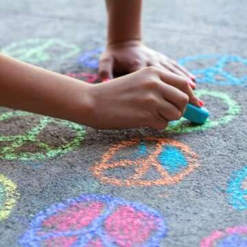 Colorful BEROXII Scented Sidewalk Chalk Set for Fun