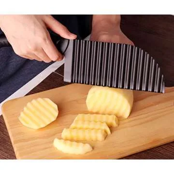 LaLiHa Crinkle Cutter Garnishing Knife for dough, French Fry Potato Cutter Stainless Steel Zig Zag Gadget Waves Chopper Knife for veggies Chip Blade (Corrugated blade,Large size)