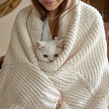 Amélie Home Chenille Knit Throw Blanket for Couch, Chunky Knit Blanket with Chevron Texture Non-She...