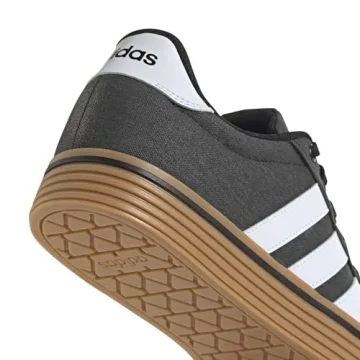 adidas Men's Daily 4.0: Style & Comfort Sneakers