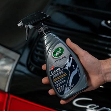 Turtle Wax Spray Wax for Black Cars - Lasting Shine and Protection