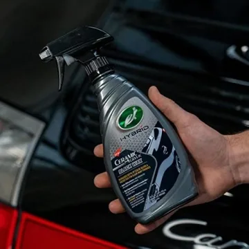 Turtle Wax Spray Wax for Black Cars - Lasting Shine and Protection