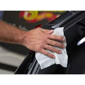 Meguiar's Citrus-Fresh Cleaning Wipes - Multi-Surface Wipes Removes Dirt, Grease, and Grime on a Variety of Surfaces Inside and Out - Citrus Scented Wipes that Make for Convenient Cleaning, 30 Wipes