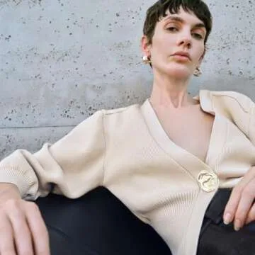 URBAN REVIVO Luxurious Women Knitted Cardigan for All Occasions