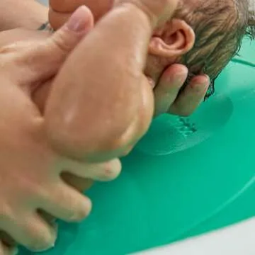 Transforms Bathtub Toddler Backrest for Safe Baths