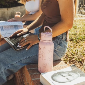 32 oz Insulated Stainless Steel Water Bottle with Pill Box