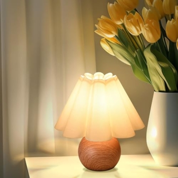 KUNJOULAM Cute Small Table Lamp - Stylish & Functional