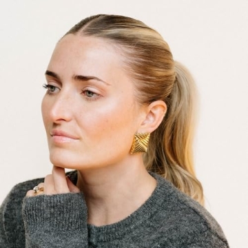 Chunky Gold Vintage Square Earrings for Timeless Elegance