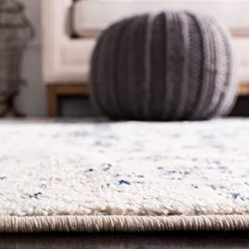 SAFAVIEH Madison Collection Area Rug - Soft & Stylish