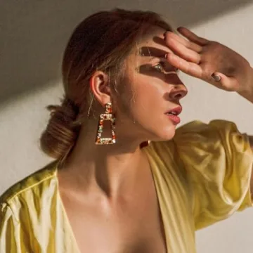 Outus 300 Earring Stickers for Heavy Earring Support