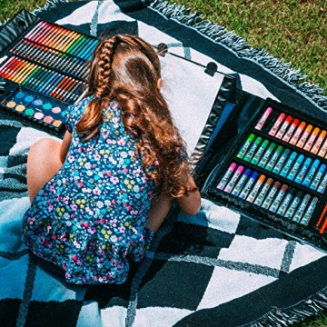 Art 101 USA Budding Artist 154 Pc Junior Artist Trifold Easel Set