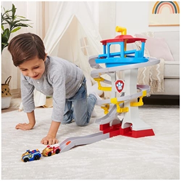 PAW Patrol Adventure Bay Playset with 2 Die-Cast Vehicles