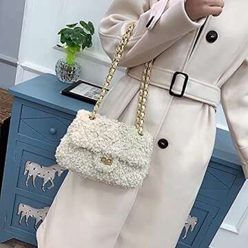 Women Plush Shoulder Bag Fashion Fluffy Crossbody Purse Soft Warm Shopping Dating Bag with Adjustable Chain Strap Indie Cute Tote Bags(Black)