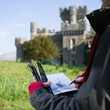 Derwent Graphic Drawing Pencils, Medium, Metal Tin, 12 Count (34214)