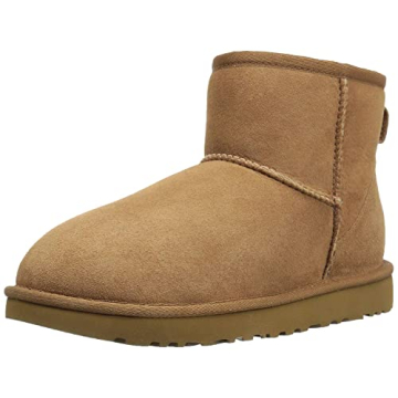 UGG Women’s Classic Mini II Boots: Warm, Stylish & Comfortable