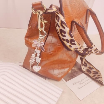 Stylish AGEN KGEN Y2K Keychains for Women - Perfect Gifts!