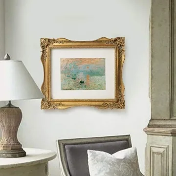 Elegant Antique Picture Frame for Cherished Moments