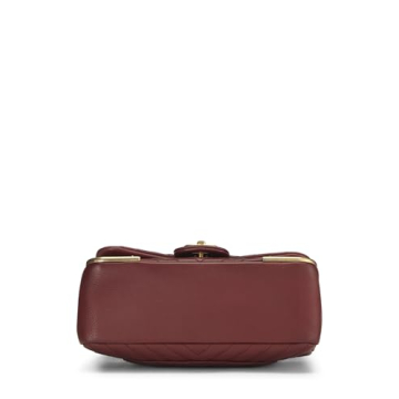 Chanel Paris-Cosmopolite Red Chevron Flap Bag - Luxury Style