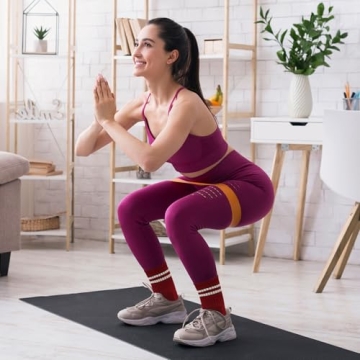 Toes Home Pilates Socks with Non-Slip Grippers for Comfort