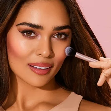 Real Techniques Makeup Setting Brush for Precise Application