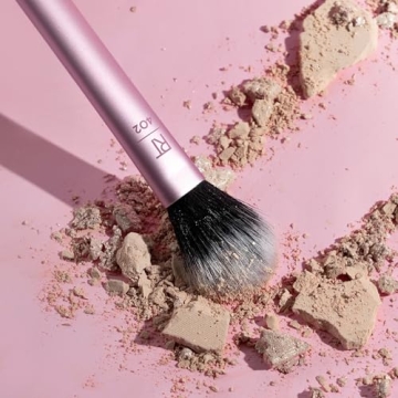 Real Techniques Makeup Setting Brush for Precise Application