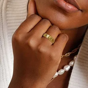 LAOYOU Fidget Spinner Ring For Anxiety Women – 6mm Gold Plated Stainless Steel Womens Smiley Face Spinner Rings Happy Face Band Stress Relief Anxiety Ring for Women Ladies Gold Size 8