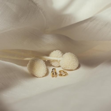 MUMREUES 14K Gold Huggie Earrings for Women