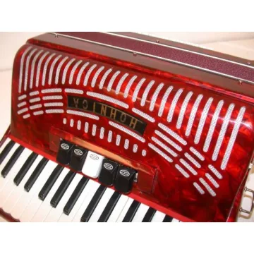 Hohner 1305-RED Accordion for Beginners and Enthusiasts