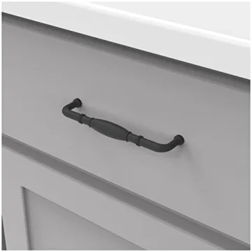 Luxury Solid Core Kitchen Cabinet Pulls in Polished Brass