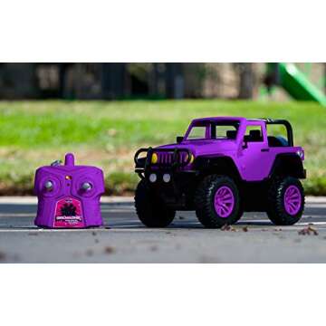Jada Toys GIRLMAZING 1:16 Jeep R/C Vehicle in Purple