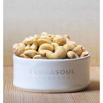 Terrasoul Superfoods Organic Raw Cashews, 2 Lbs, Premium Quality for Snacking, Baking, and Culinary Creations
