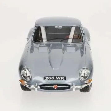 Bburago 1:18 Jaguar E Coupe Model Car for Collectors