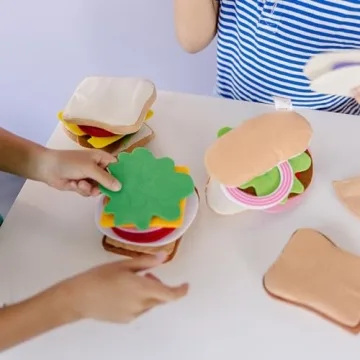Melissa & Doug Felt Food Sandwich Play Set for Kids