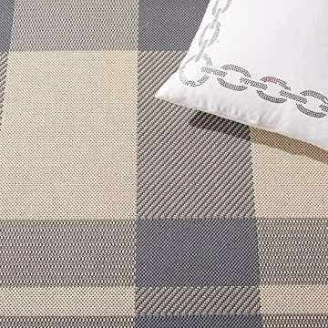 SAFAVIEH Courtyard Rug - Stylish & Durable Indoor/Outdoor Rug