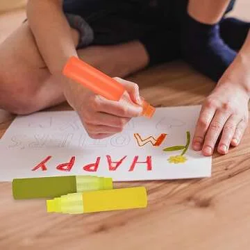 Versatile Refillable Paint Pens for All Artists